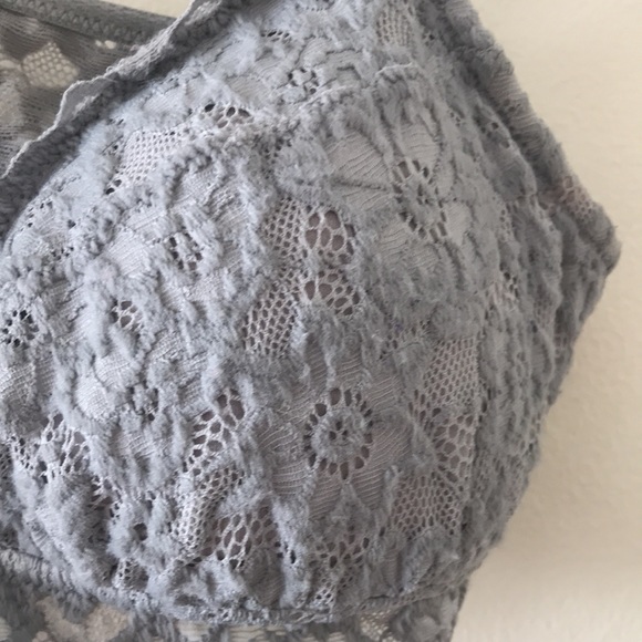 Grey padded Aerie bralette size medium - Picture 3 of 3